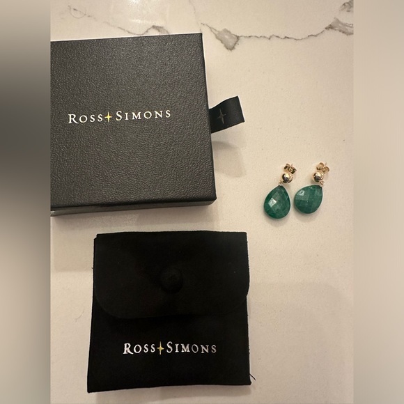Ross Simons 18.00 ct. t.w. Emerald Teardrop Earrings in 14kt Yellow Gold NWT - Picture 2 of 3